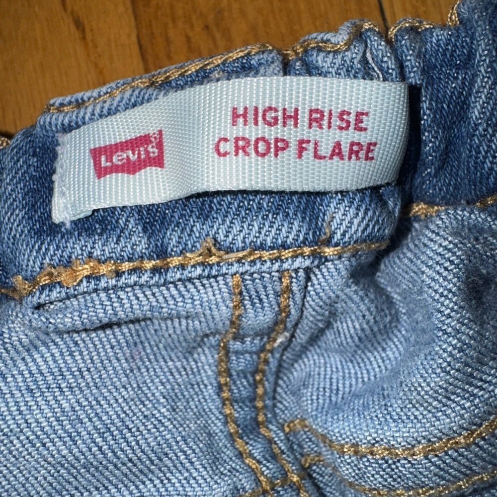 Levi's Girls’ High Rise Crop Flare Jeans sz 8 - Picture 5 of 8